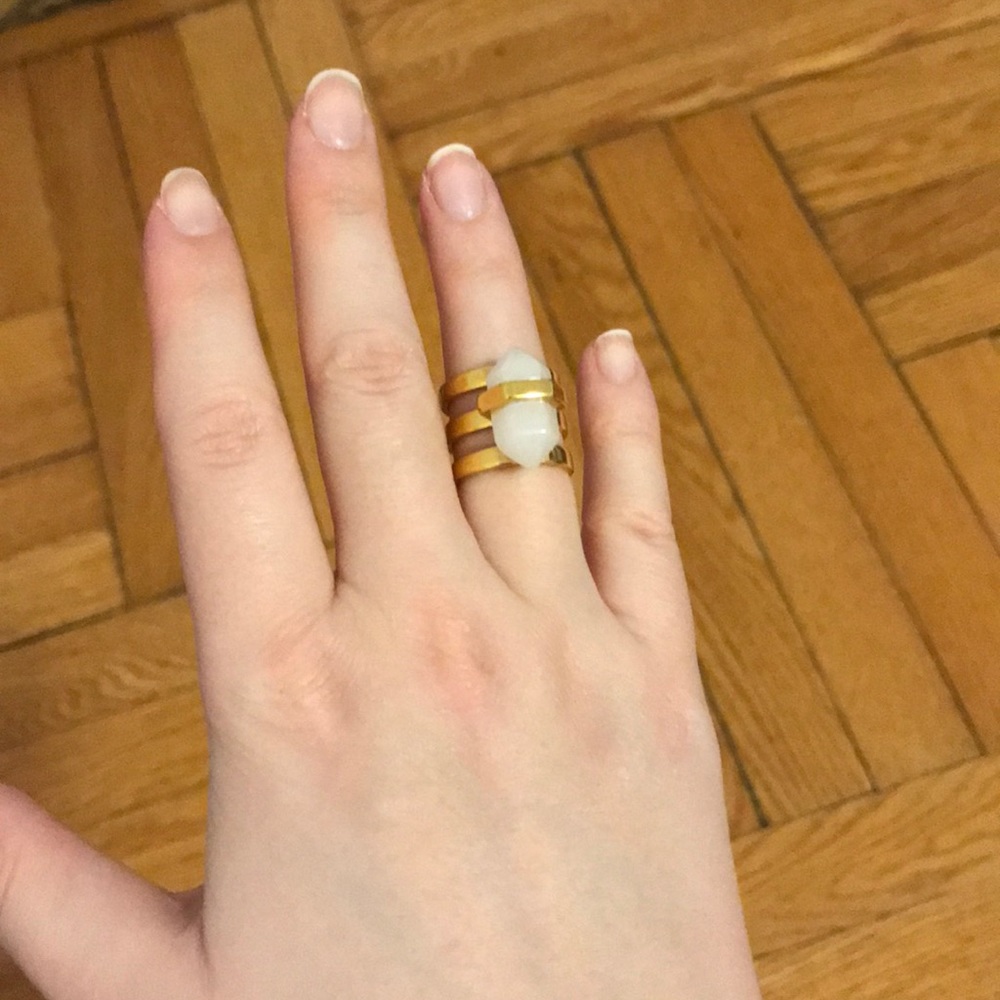 Elizabeth Stone Ring Sz 5